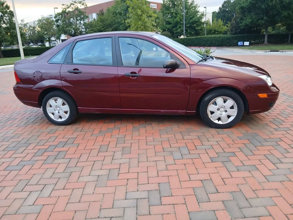 2007 Ford Focus 1st Gen - Image 5 of 9