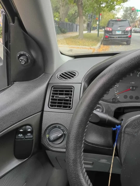 2007 Ford Focus 2nd Gen - Image 10 of 14