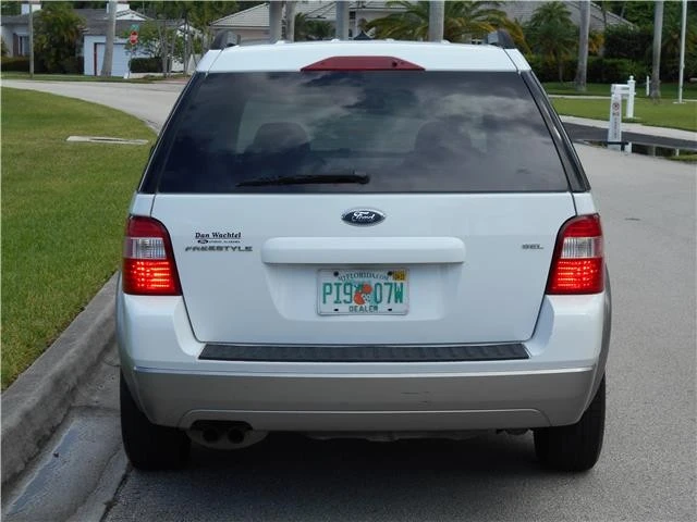 2007 Ford Freestyle - Image 10 of 12