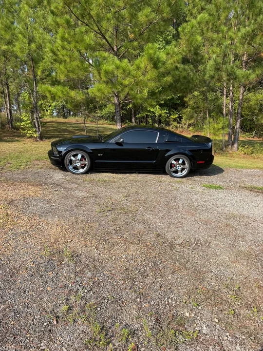 2007 Ford GT 1st Gen - Image 2 of 13