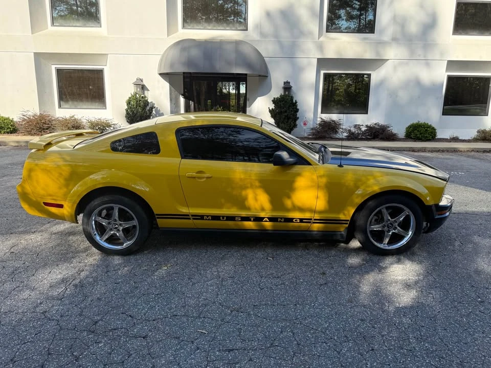 2007 Ford S197 Mustang - Image 4 of 10