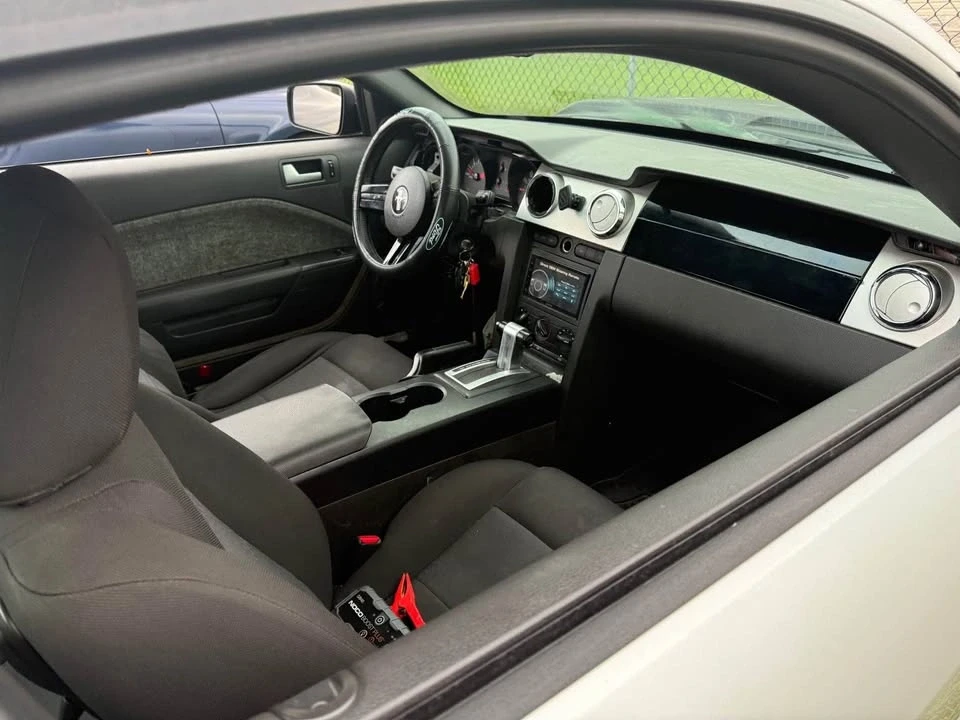 2007 Ford S197 Mustang - Image 2 of 8