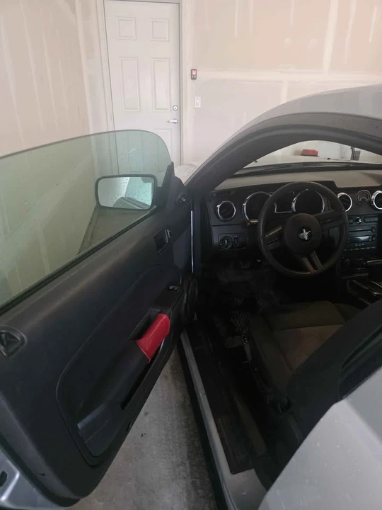 2007 Ford S197 Mustang - Image 9 of 11
