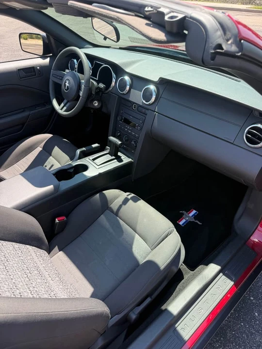 2007 Ford S197 Mustang - Image 8 of 12