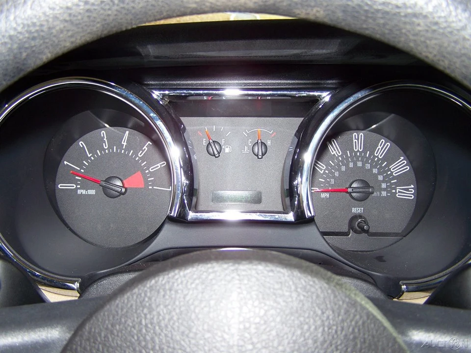 2007 Ford S197 Mustang - Image 9 of 24