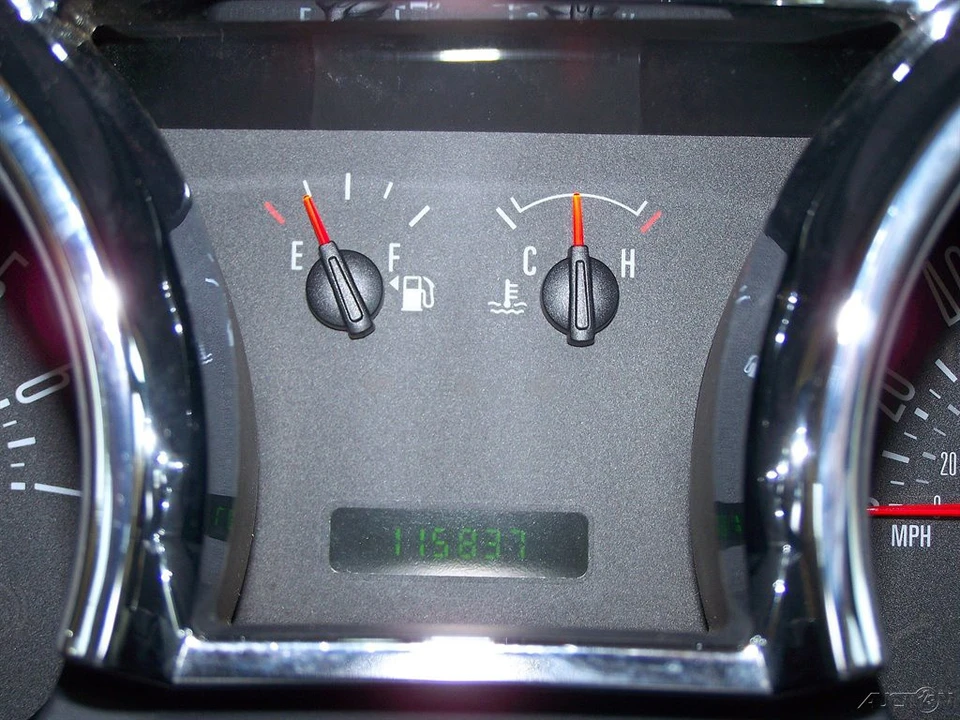 2007 Ford S197 Mustang - Image 10 of 24
