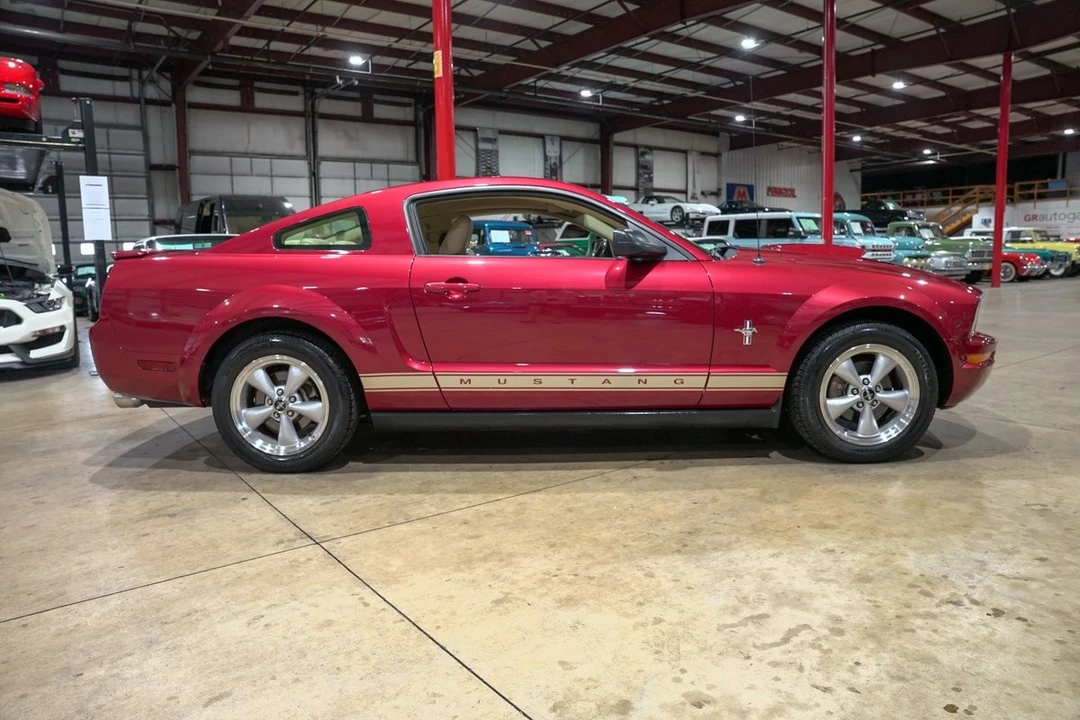 2007 Ford S197 Mustang - Image 10 of 31