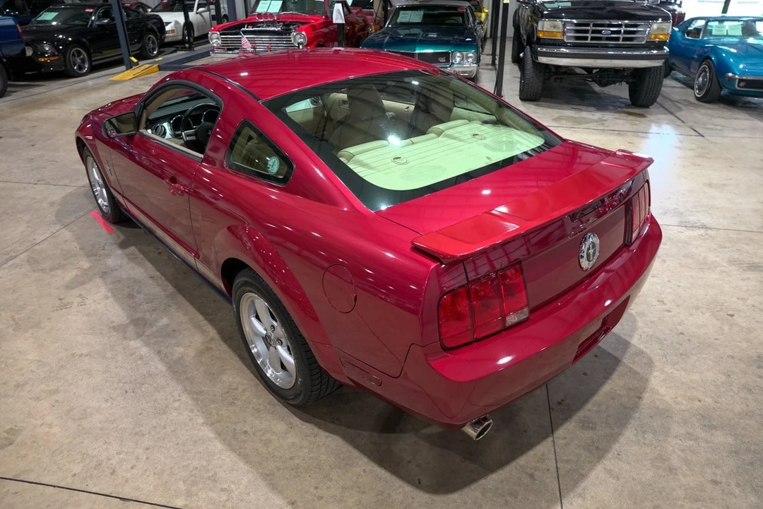 2007 Ford S197 Mustang - Image 16 of 31