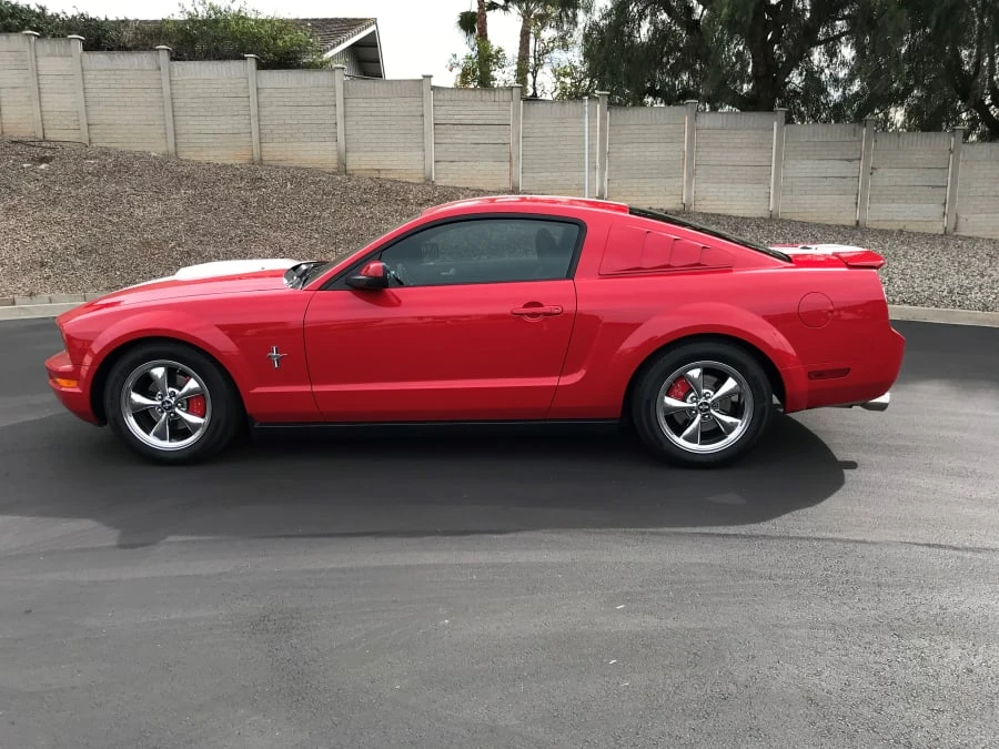 2007 Ford S197 Mustang - Image 2 of 12