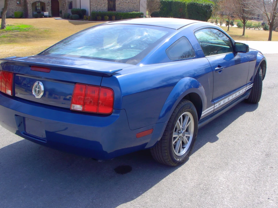 2007 Ford S197 Mustang - Image 3 of 10