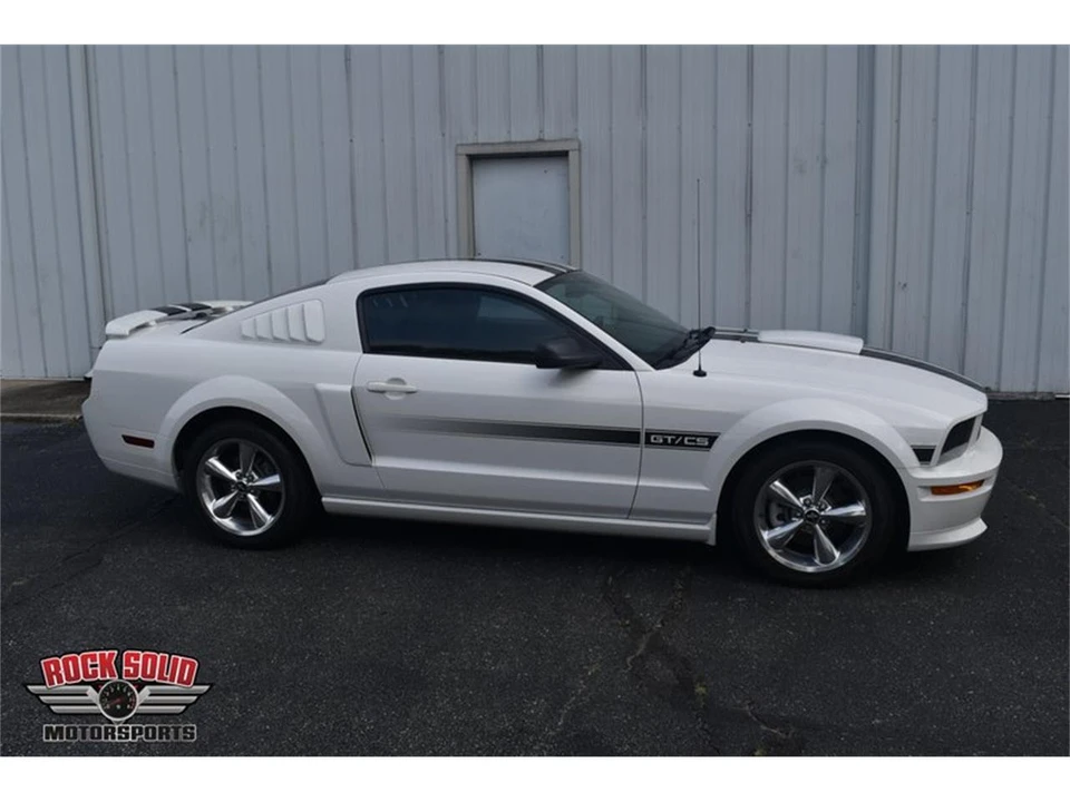 2007 Ford S197 Mustang - Image 6 of 31