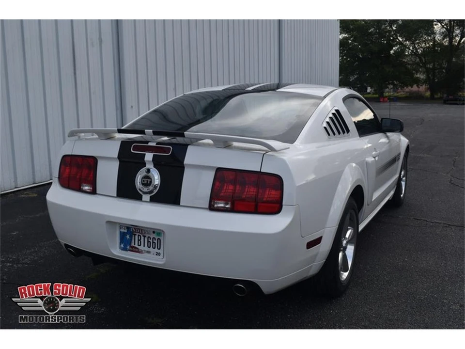 2007 Ford S197 Mustang - Image 11 of 31