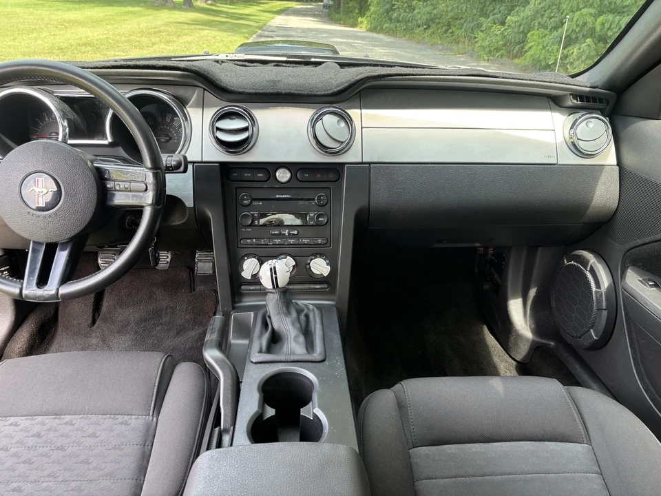2007 Ford S197 Mustang - Image 11 of 22