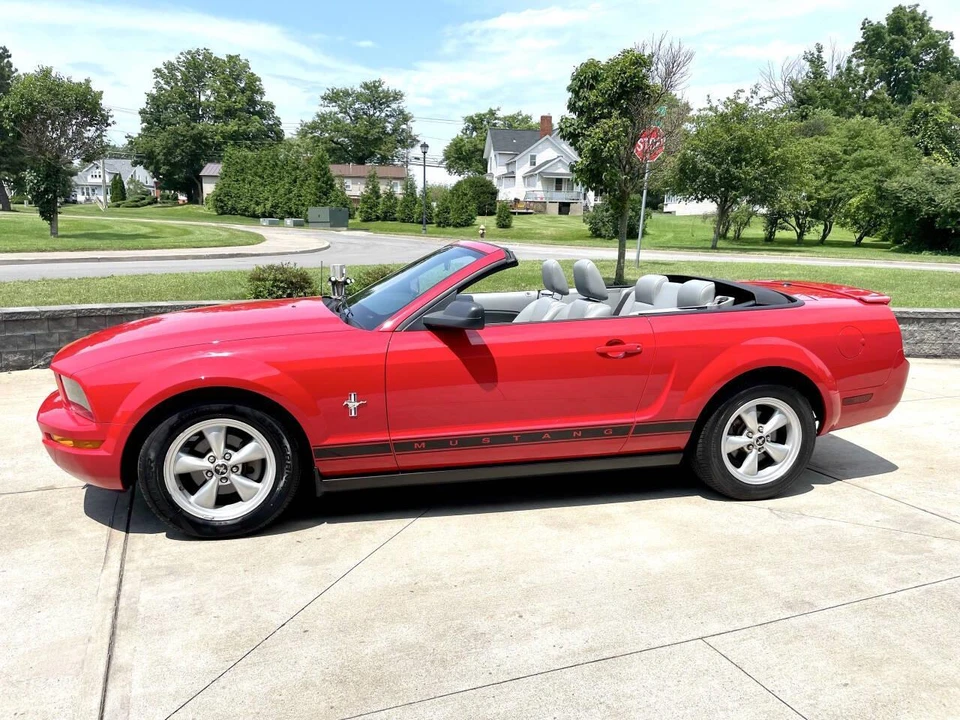 2007 Ford S197 Mustang - Image 4 of 31