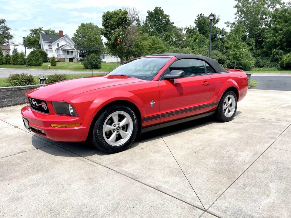 2007 Ford S197 Mustang - Image 13 of 31