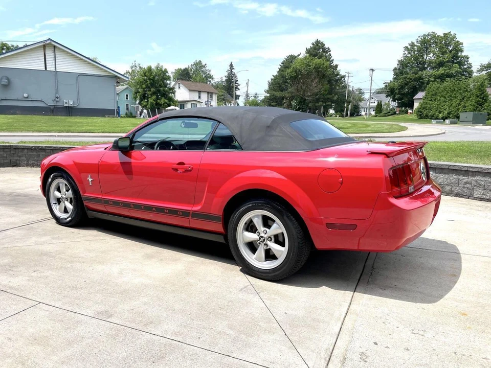 2007 Ford S197 Mustang - Image 14 of 31