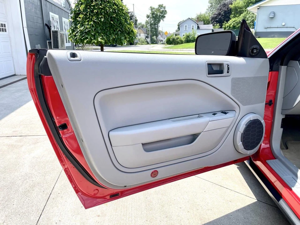 2007 Ford S197 Mustang - Image 31 of 31
