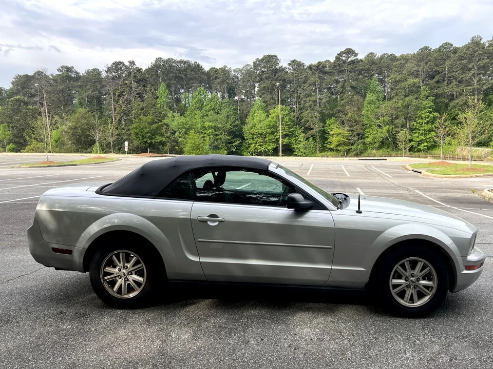 2007 Ford S197 Mustang - Image 2 of 7