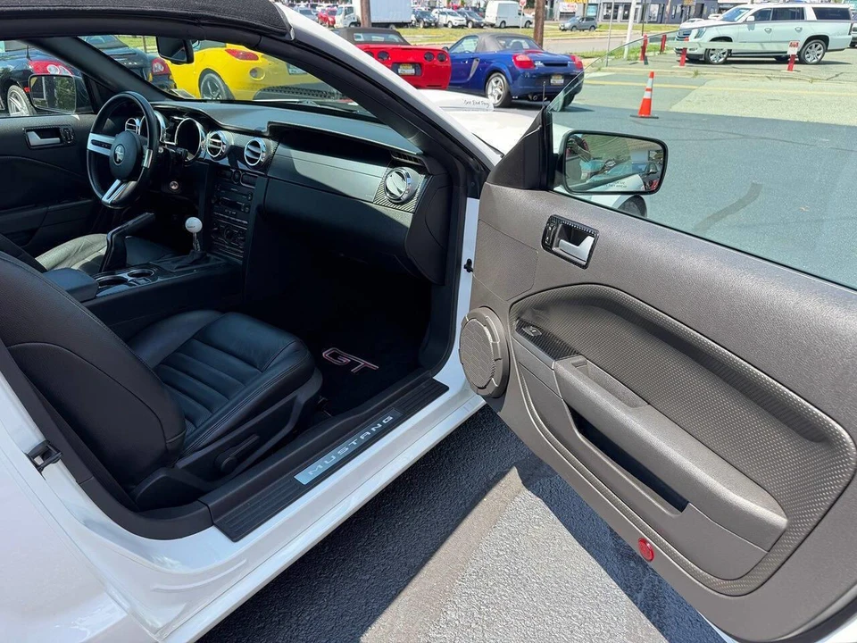 2007 Ford S197 Mustang - Image 12 of 29