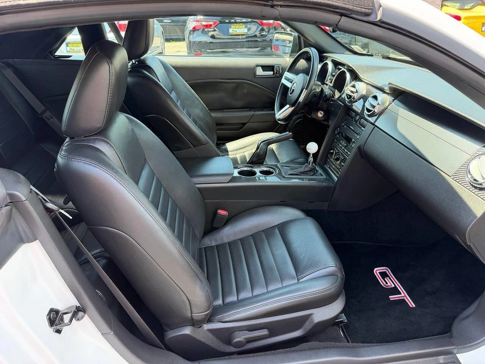 2007 Ford S197 Mustang - Image 13 of 29