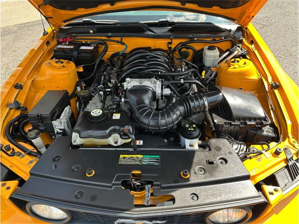 2007 Ford S197 Mustang - Image 17 of 31
