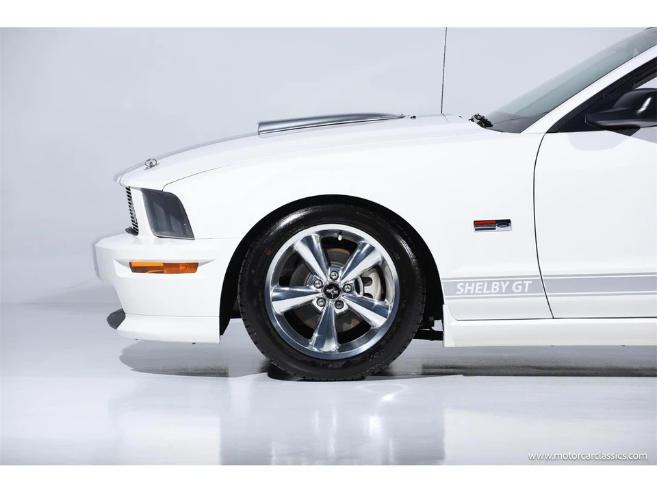 2007 Ford S197 Mustang - Image 11 of 31