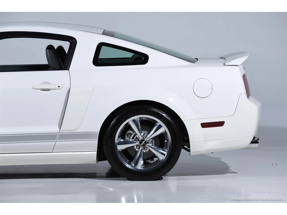 2007 Ford S197 Mustang - Image 10 of 31