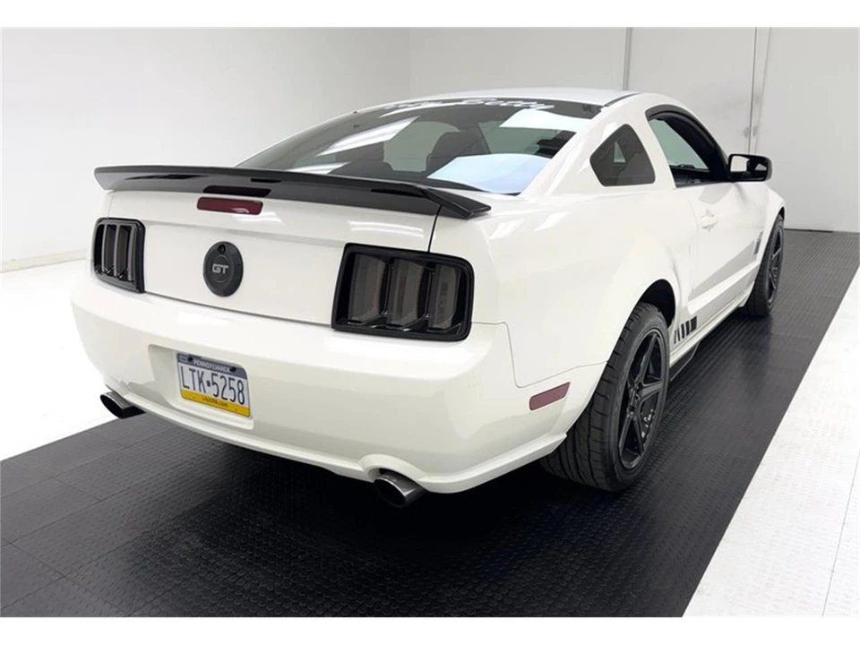 2007 Ford S197 Mustang - Image 5 of 31