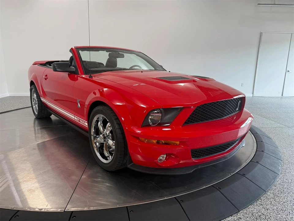 2007 Ford S197 Mustang - Image 2 of 31