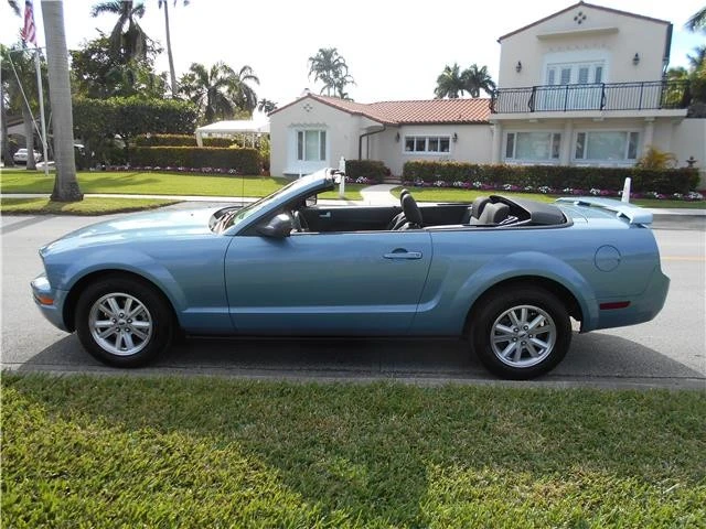 2007 Ford S197 Mustang - Image 11 of 12