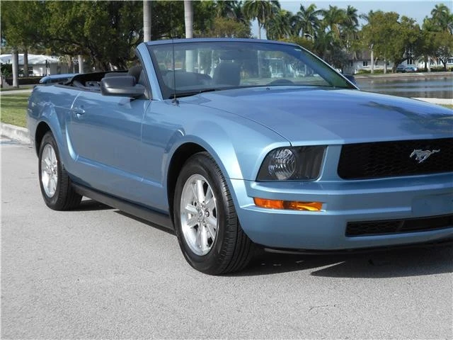 2007 Ford S197 Mustang - Image 5 of 12