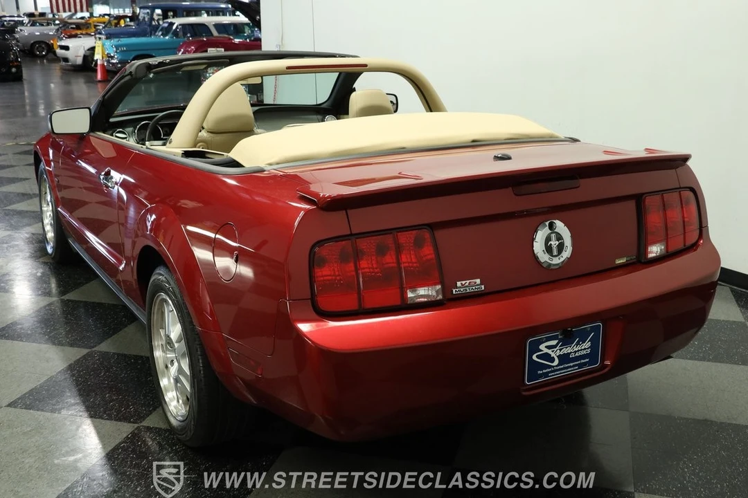 2007 Ford S197 Mustang - Image 8 of 21