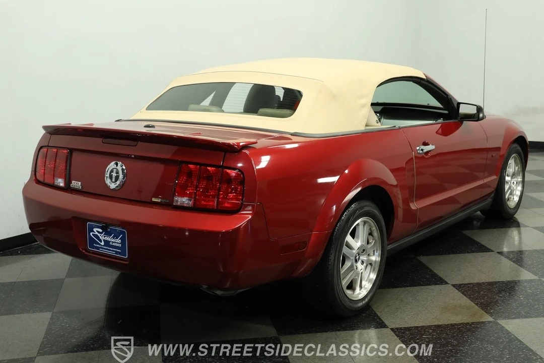 2007 Ford S197 Mustang - Image 11 of 21