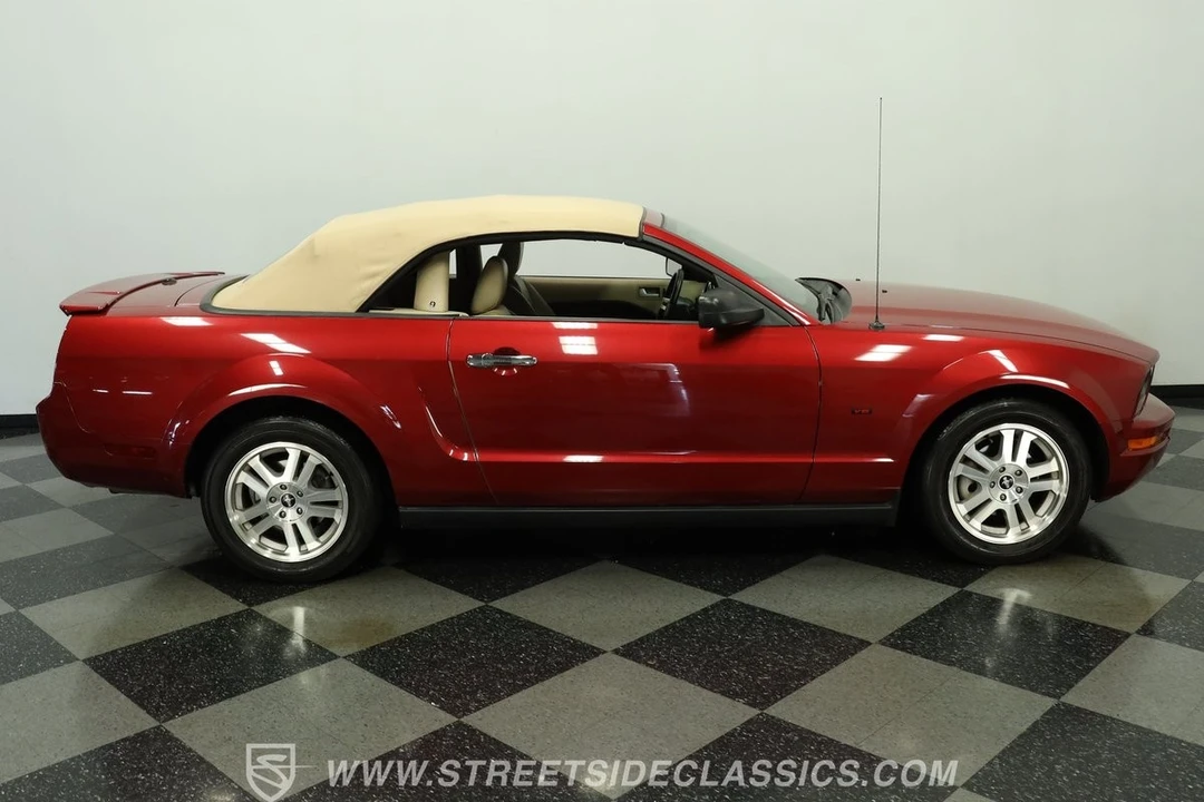 2007 Ford S197 Mustang - Image 13 of 21