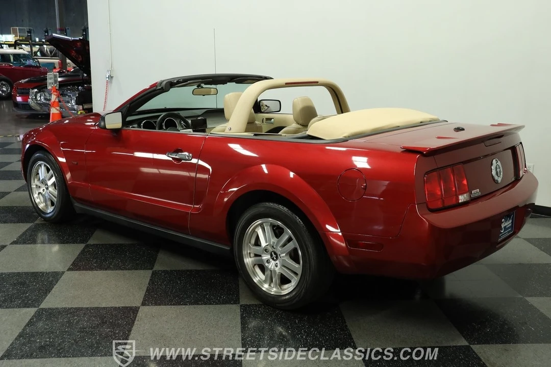 2007 Ford S197 Mustang - Image 7 of 21