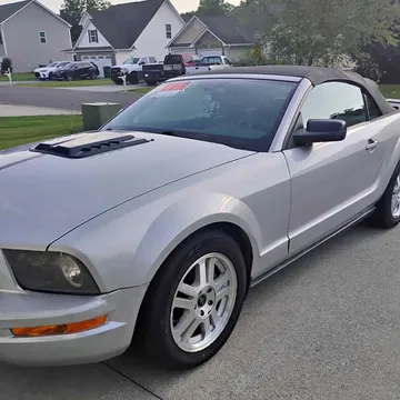 2007 Ford Mustang Convertible 2D