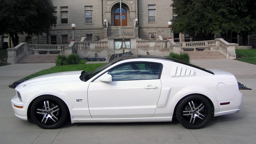 2007 Ford S197 Mustang - Image 2 of 10
