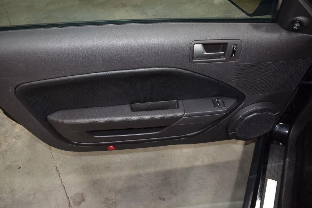 2007 Ford S197 Mustang - Image 23 of 31