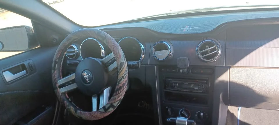 2007 Ford S197 Mustang - Image 13 of 15