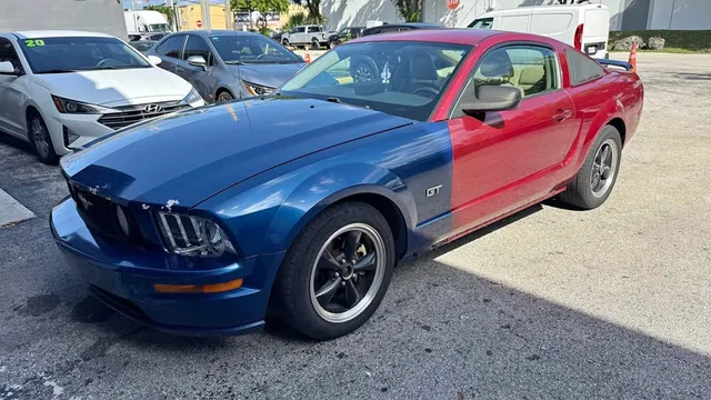 2007 Ford Mustang Coupe 2D