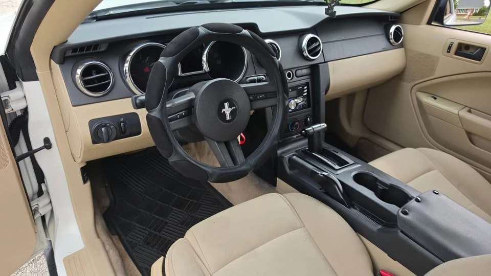 2007 Ford S197 Mustang - Image 13 of 19