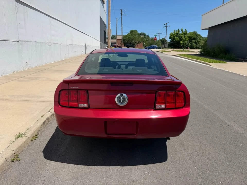 2007 Ford S197 Mustang - Image 8 of 15