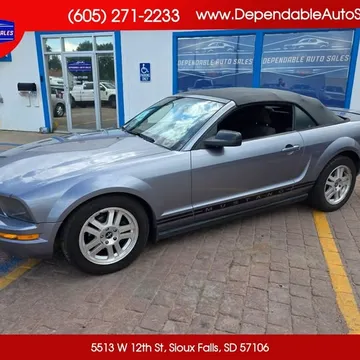 2007 Ford Mustang Deluxe Convertible 2D