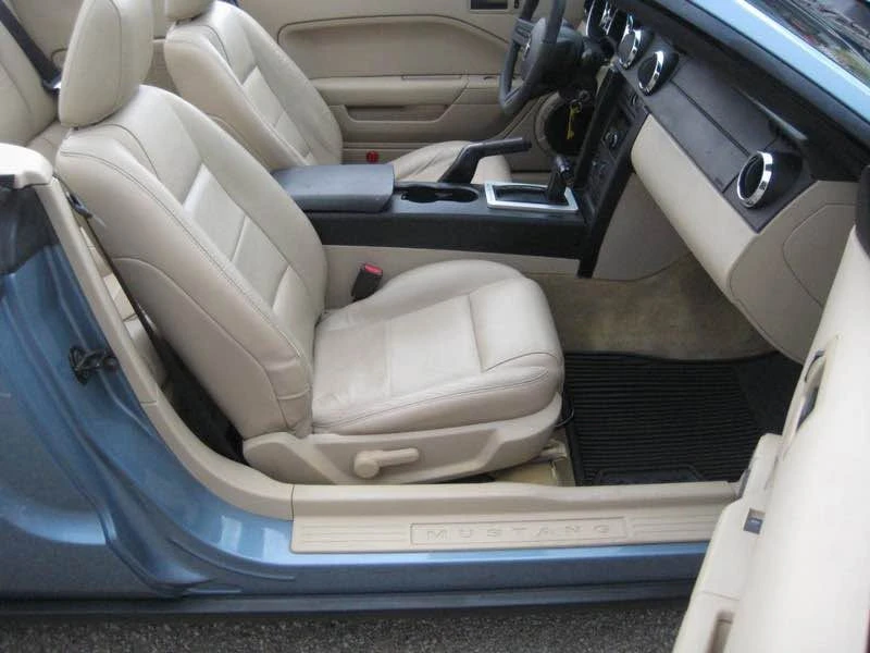 2007 Ford S197 Mustang - Image 14 of 19