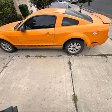 2007 Ford Mustang Deluxe Coupe 2D