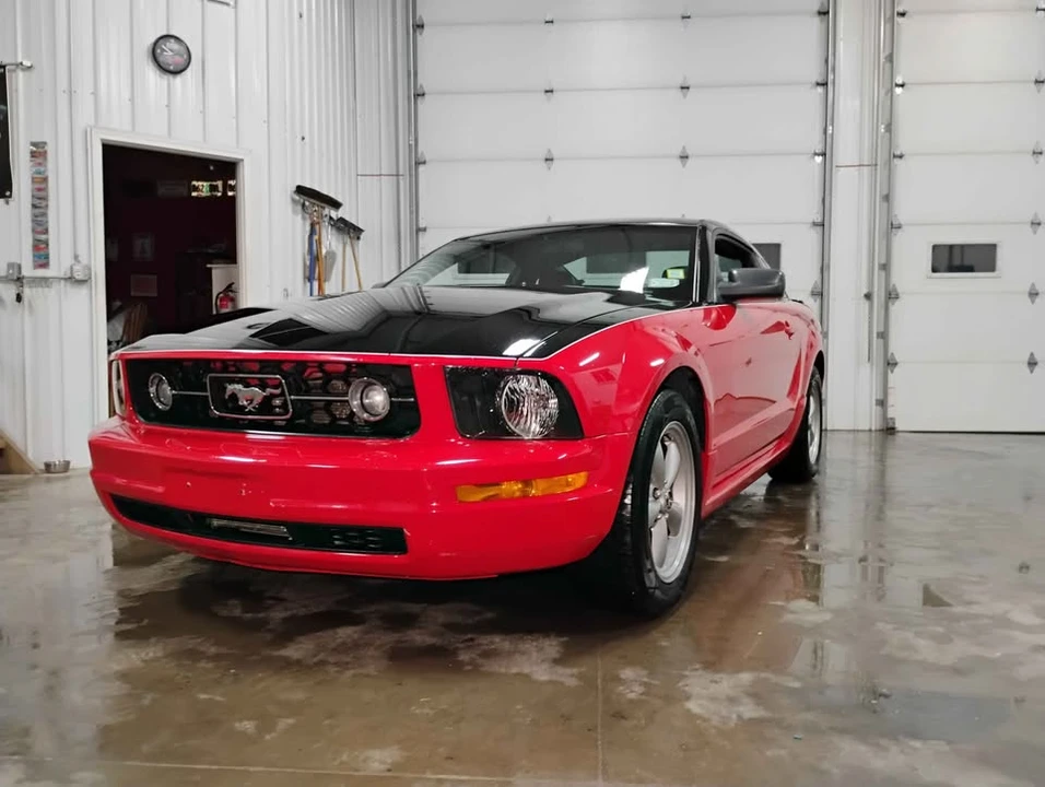 2007 Ford S197 Mustang - Image 2 of 15