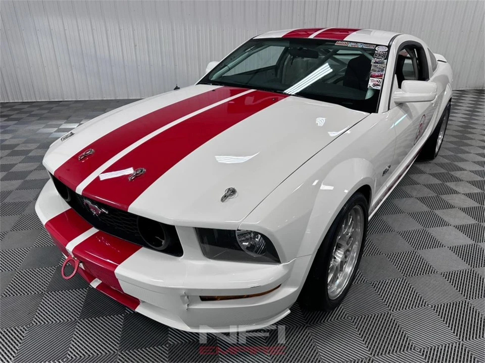 2007 Ford S197 Mustang - Image 3 of 31