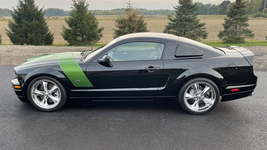 2007 Ford S197 Mustang - Image 2 of 18