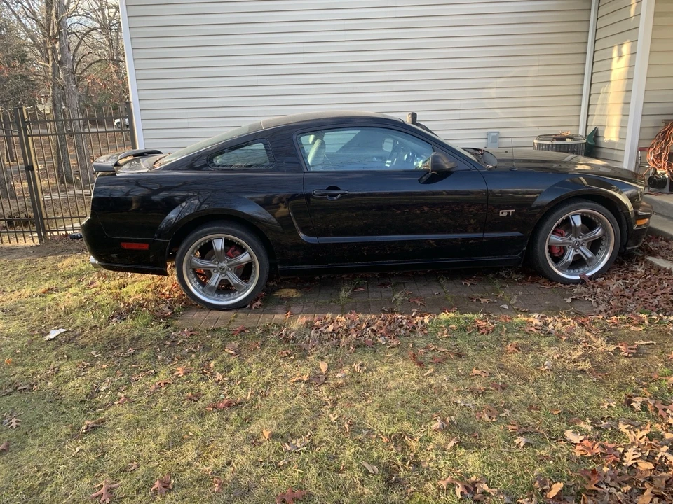 2007 Ford S197 Mustang - Image 11 of 21