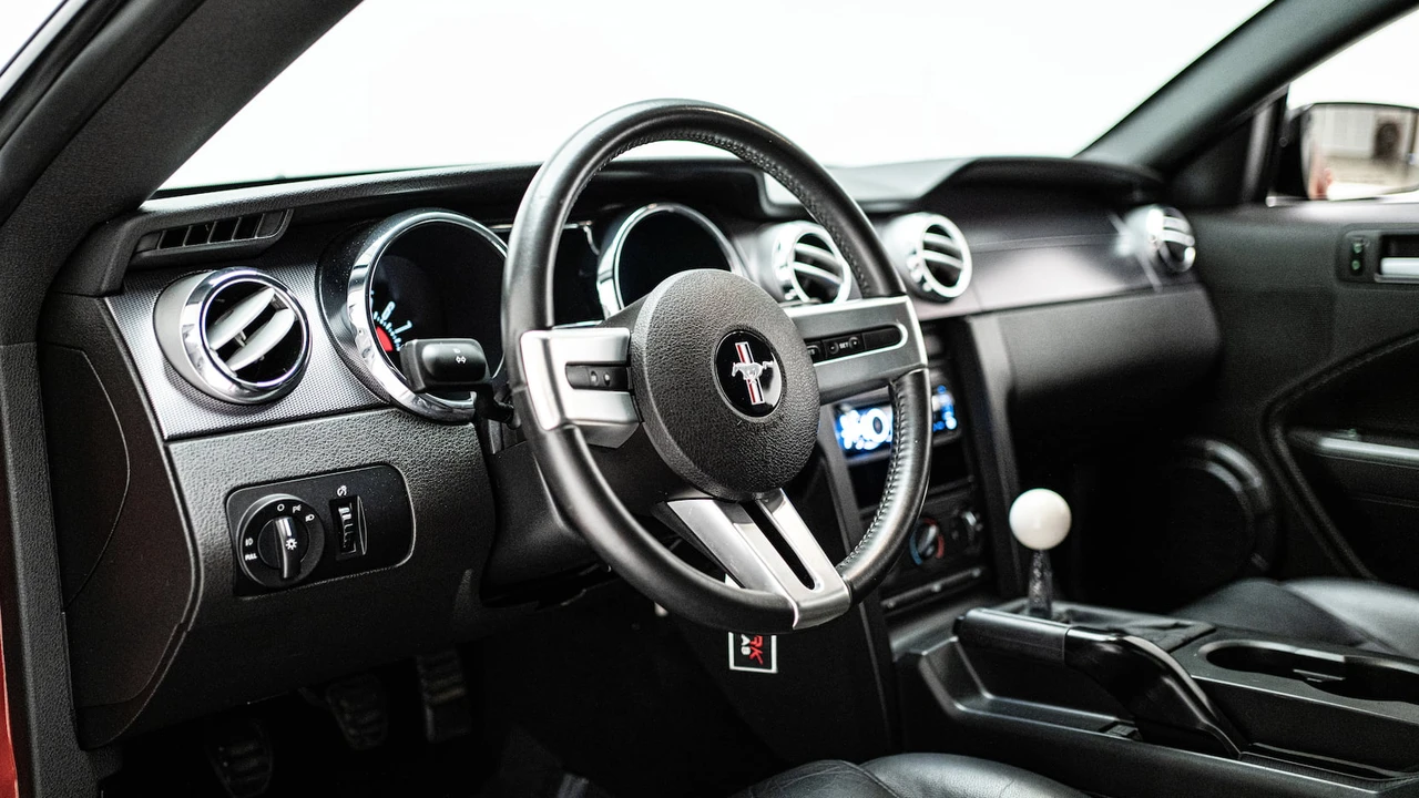 2007 Ford S197 Mustang - Image 11 of 19